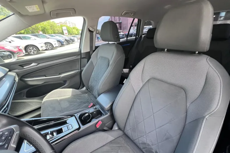 Volkswagen Golf din 2023 cu 78.653 km - oferta VOL211874 - foto 14