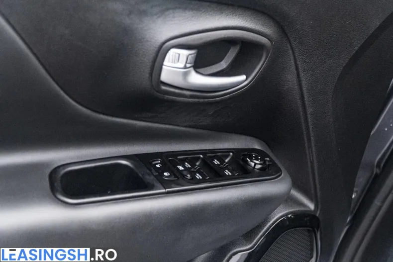 Jeep Renegade din 2022 cu 69.000 km - oferta JEE211895 - foto 23