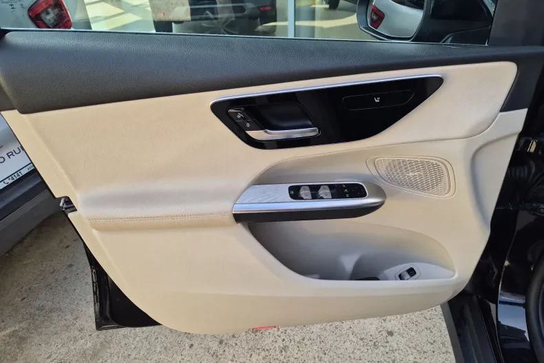 Mercedes-Benz GLC din 2022 cu 57.840 km - oferta MER211896 - foto 9