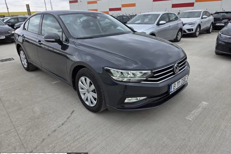 Volkswagen Passat din 2021 cu 43.015 km - oferta VOL211898 - foto 2