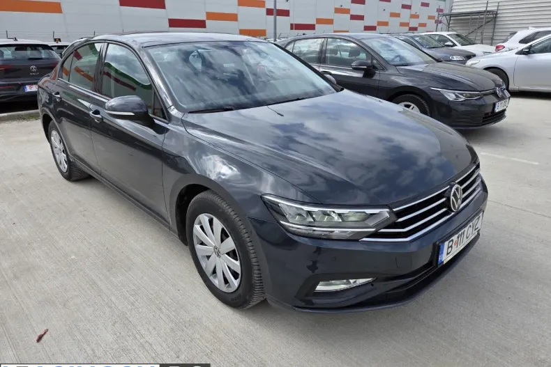 Volkswagen Passat din 2021 cu 41.220 km - oferta VOL211899 - foto 2