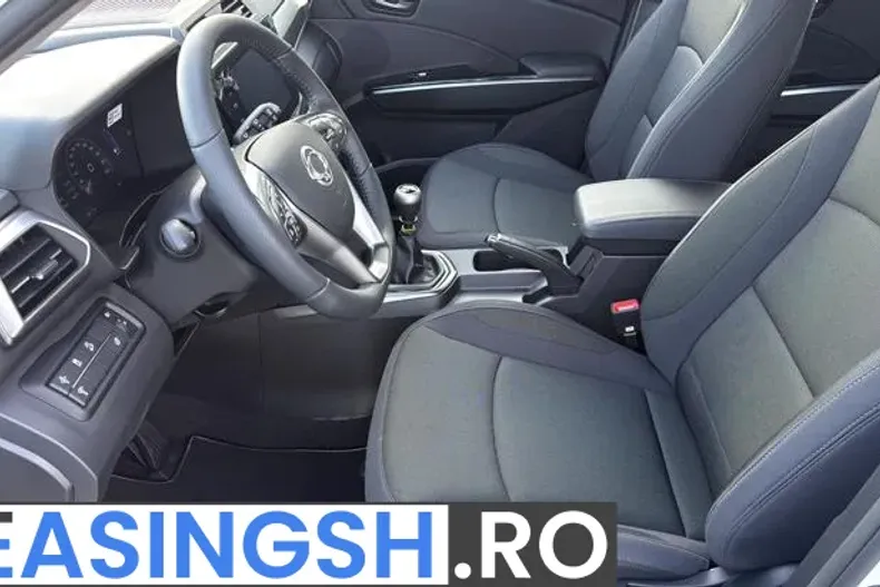 KGM Tivoli din 2025 cu 10 km - oferta KGM211903 - foto 12
