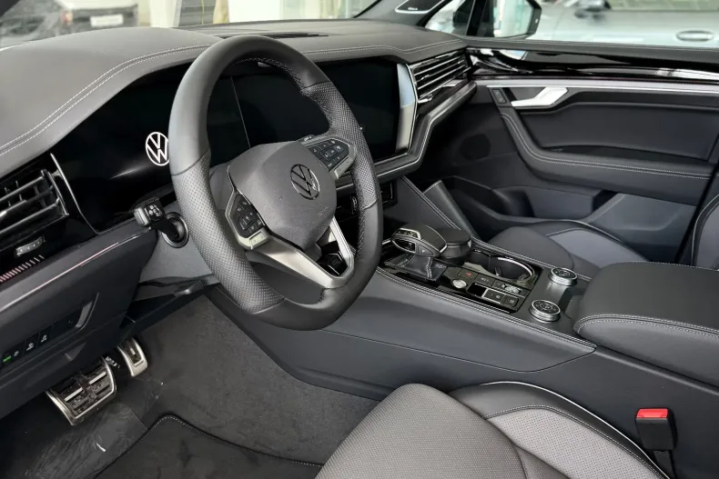 Volkswagen Touareg din 2026 cu 1 km - oferta VOL211916 - foto 5