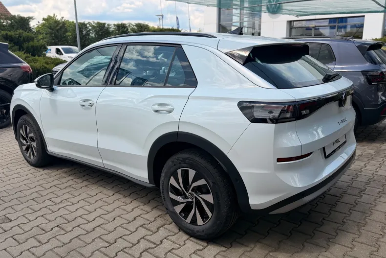 Volkswagen T-Roc din 2026 cu 1 km - oferta VOL211918 - foto 4