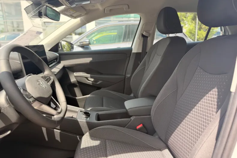 Volkswagen T-Roc din 2026 cu 1 km - oferta VOL211918 - foto 7
