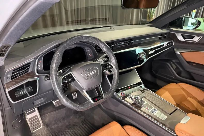 Audi RS6 din 2021 cu 67.000 km - oferta AUD211927 - foto 14