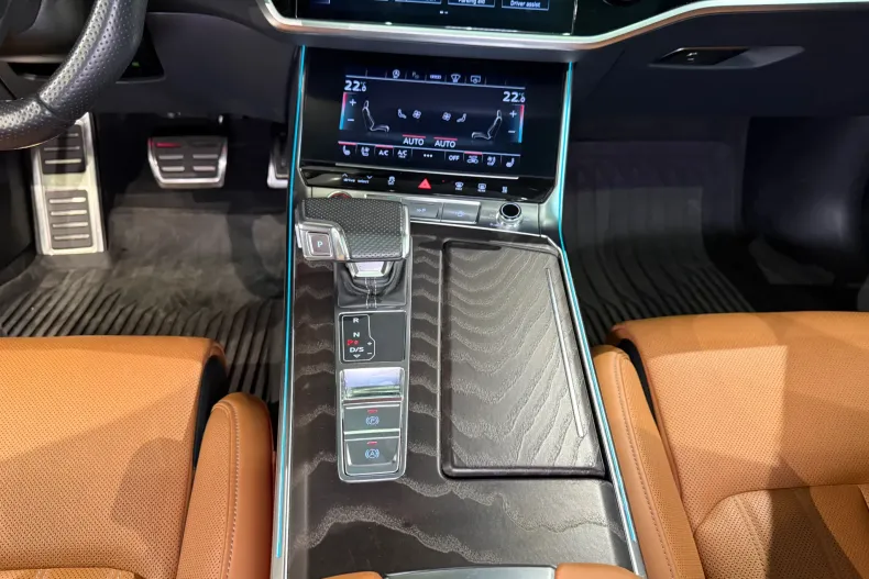 Audi RS6 din 2021 cu 67.000 km - oferta AUD211927 - foto 26