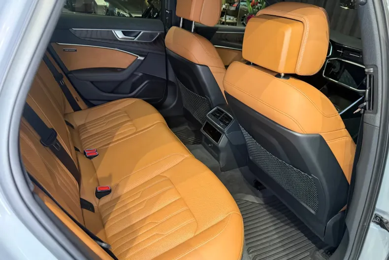 Audi RS6 din 2021 cu 67.000 km - oferta AUD211927 - foto 27