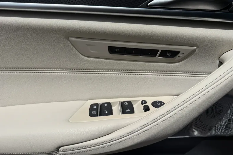 BMW 545e (Seria 5) din 2022 cu 69.162 km - oferta BMW211928 - foto 6