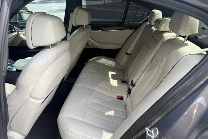 BMW 545e (Seria 5) din 2022 cu 69.162 km - oferta BMW211928 - foto 10
