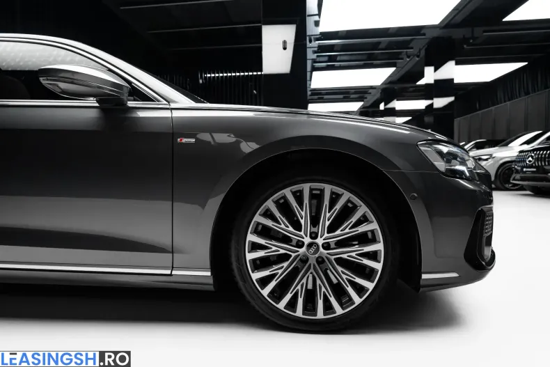 Audi A8 din 2022 cu 82.050 km - oferta AUD211933 - foto 5