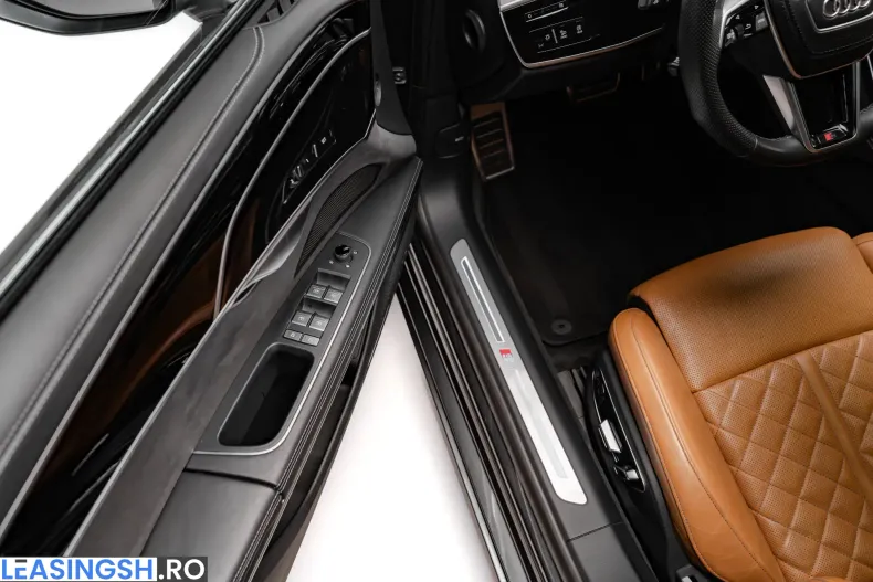 Audi A8 din 2022 cu 82.050 km - oferta AUD211933 - foto 13
