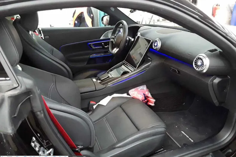 Mercedes-Benz AMG GT (Clasa GT) din 2025 cu 8.500 km - oferta MER211940 - foto 6