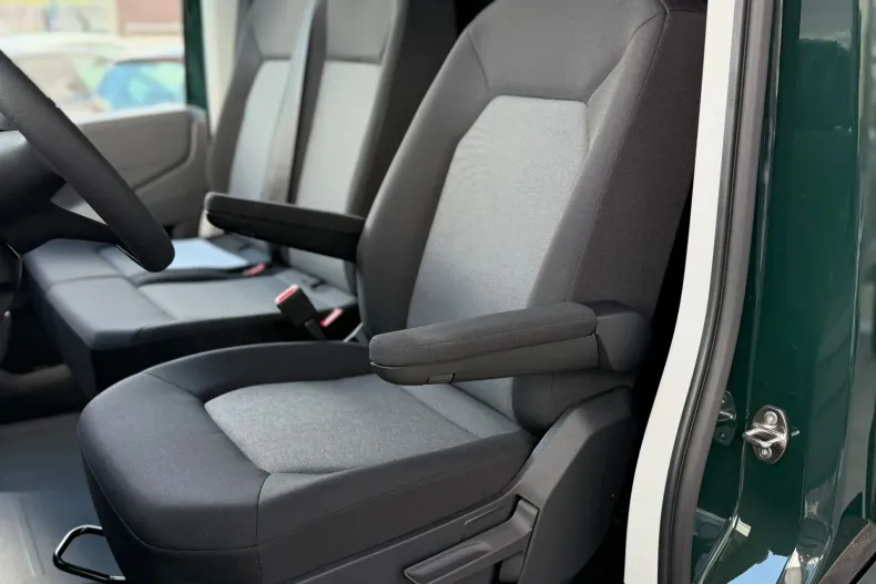 Volkswagen Crafter din 2026 cu 5 km - oferta VOL211942 - foto 2