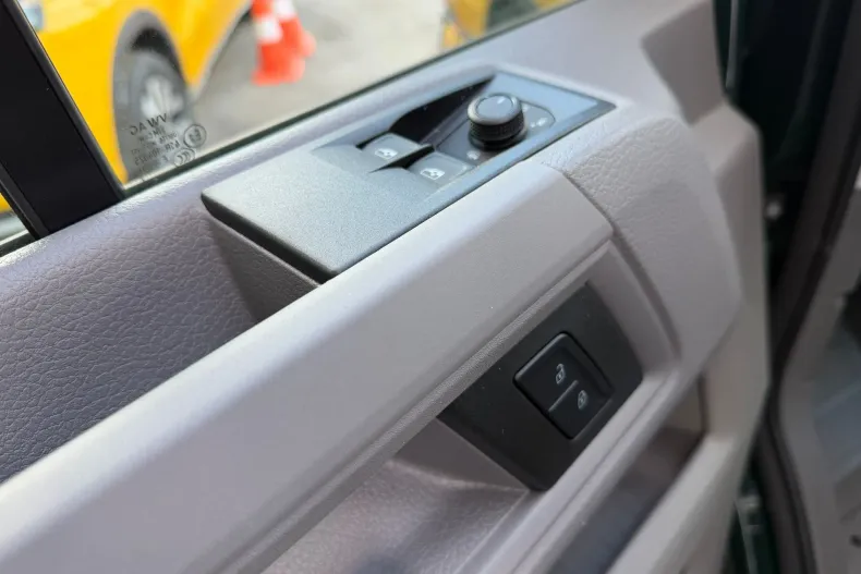 Volkswagen Crafter din 2026 cu 5 km - oferta VOL211942 - foto 15