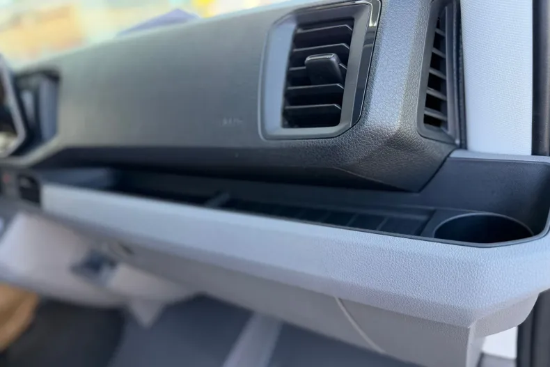 Volkswagen Crafter din 2026 cu 4 km - oferta VOL211943 - foto 24