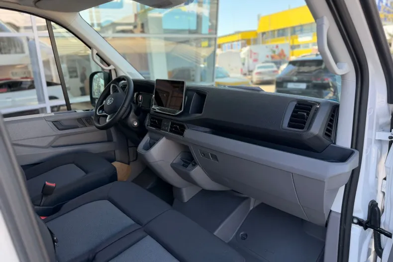 Volkswagen Crafter din 2026 cu 4 km - oferta VOL211943 - foto 25