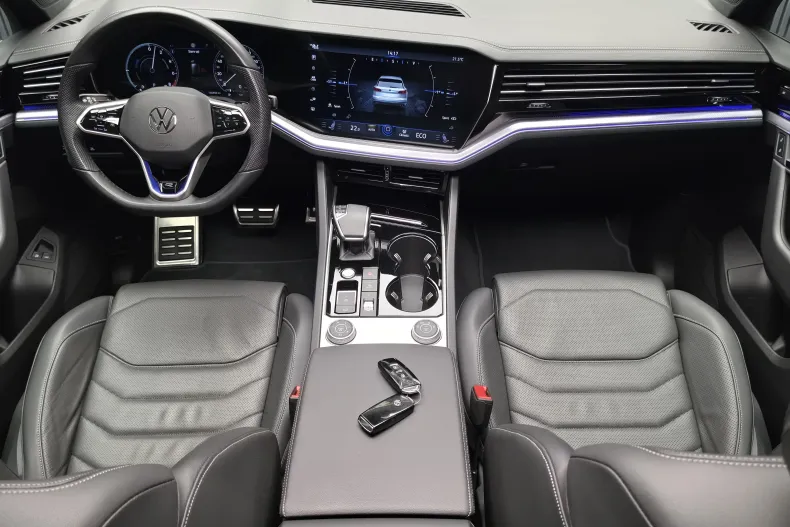 Volkswagen Touareg din 2022 cu 136.000 km - oferta VOL211950 - foto 27