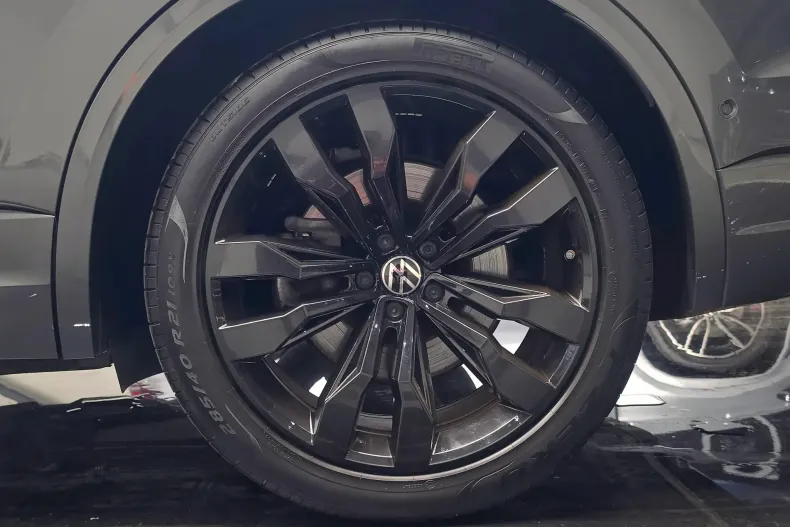 Volkswagen Touareg din 2022 cu 136.000 km - oferta VOL211950 - foto 35