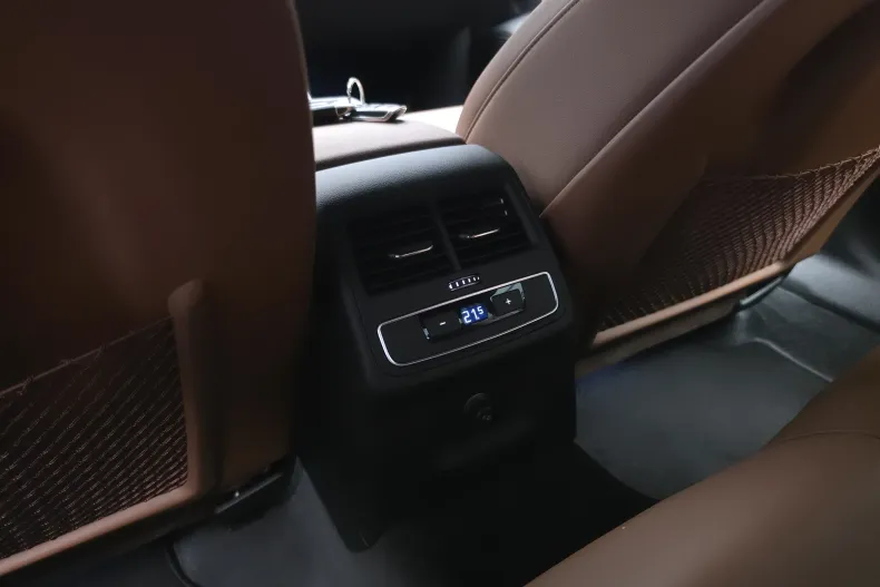 Audi A4 din 2021 cu 90.800 km - oferta AUD211951 - foto 26