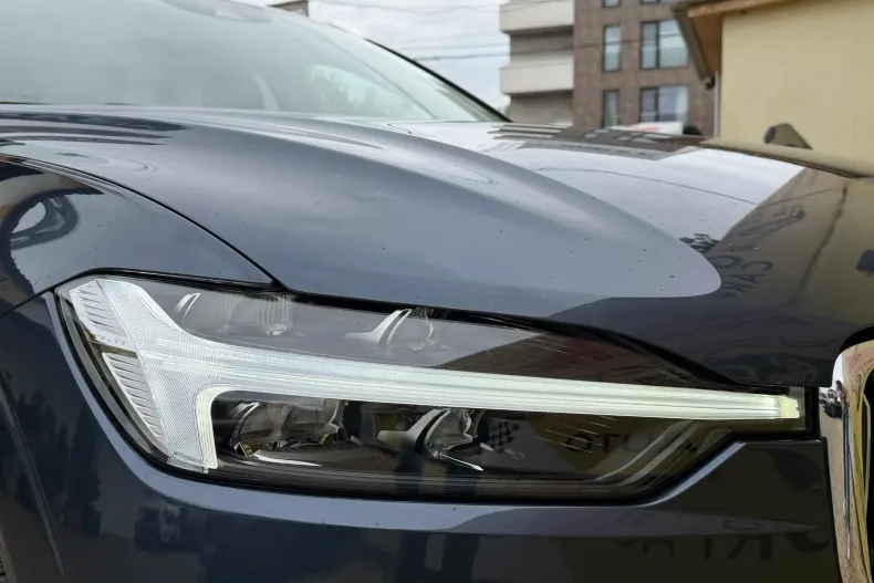 Volvo XC60 din 2021 cu 105.000 km - oferta VOL211961 - foto 23