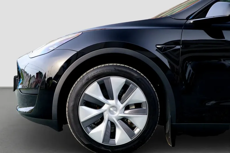 Tesla Model Y din 2024 cu 105.680 km - oferta TES211962 - foto 9