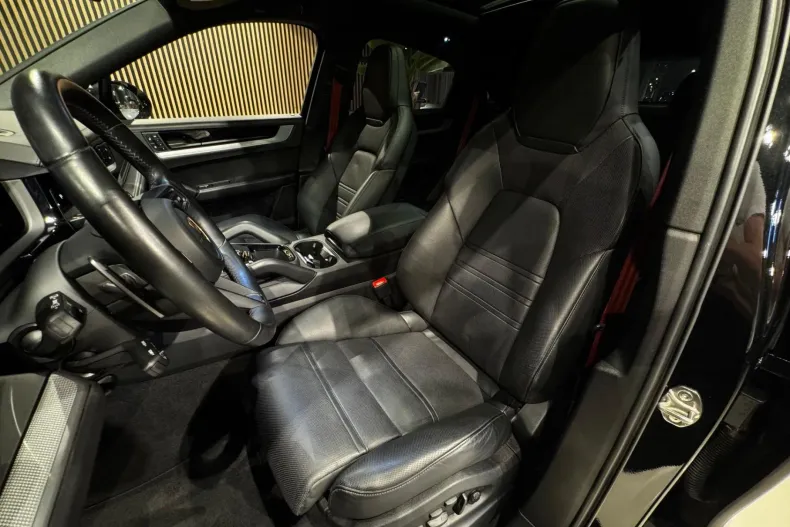Porsche Cayenne Coupe din 2023 cu 81.100 km - oferta POR211976 - foto 17