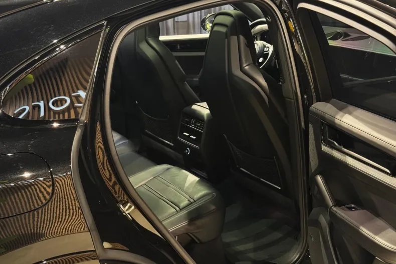 Porsche Cayenne Coupe din 2023 cu 81.100 km - oferta POR211976 - foto 21