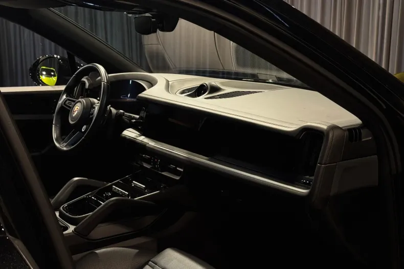 Porsche Cayenne Coupe din 2023 cu 81.100 km - oferta POR211976 - foto 23