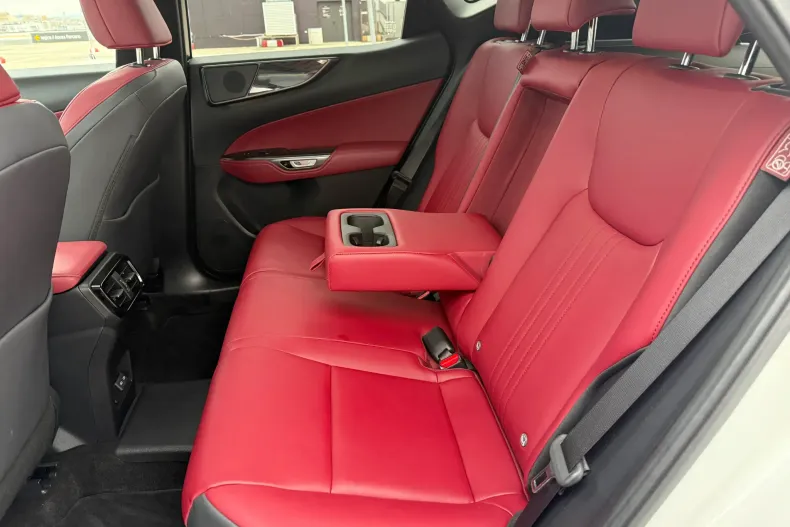 Lexus Seria NX din 2023 cu 147.000 km - oferta LEX211981 - foto 8