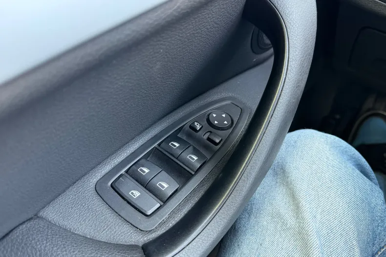 BMW X1 (Seria X) din 2021 cu 144.000 km - oferta BMW211983 - foto 26