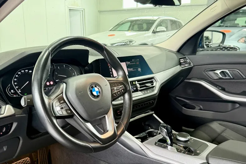 BMW 320d (Seria 3) din 2020 cu 70.400 km - oferta BMW211989 - foto 7