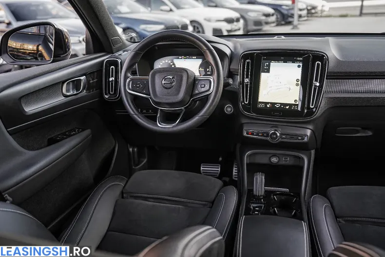 Volvo XC40 din 2022 cu 108.000 km - oferta VOL211992 - foto 9