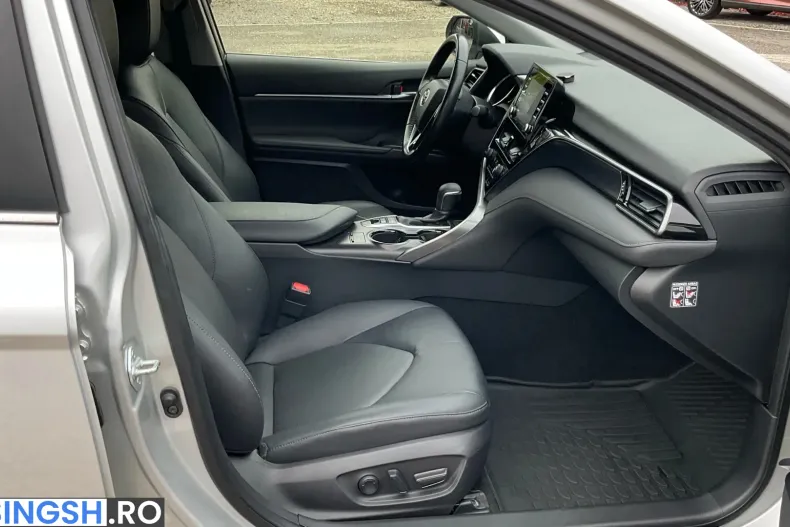 Toyota Camry din 2022 cu 45.370 km - oferta TOY212011 - foto 7