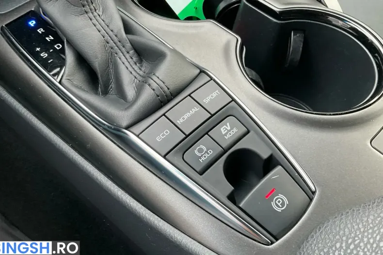 Toyota Camry din 2022 cu 45.370 km - oferta TOY212011 - foto 18