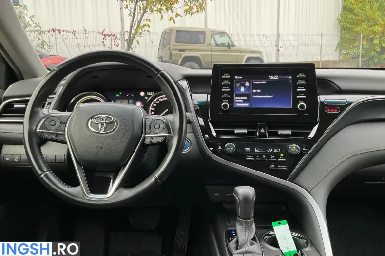 Toyota Camry din 2022 cu 45.370 km - oferta TOY212011 - foto 24