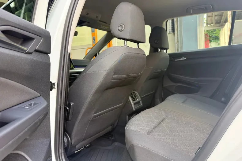 Volkswagen Golf din 2020 cu 77.657 km - oferta VOL212026 - foto 25