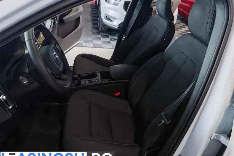 Volvo XC40 din 2021 cu 147.472 km - oferta VOL212039 - foto 8