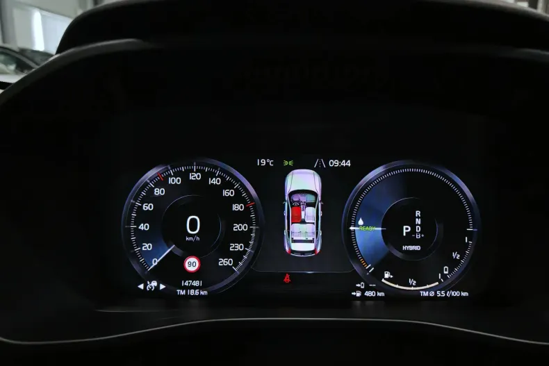 Volvo XC40 din 2021 cu 147.472 km - oferta VOL212039 - foto 26