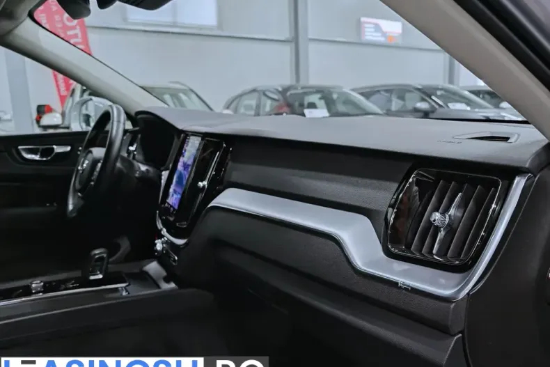Volvo XC60 din 2021 cu 155.000 km - oferta VOL212042 - foto 11