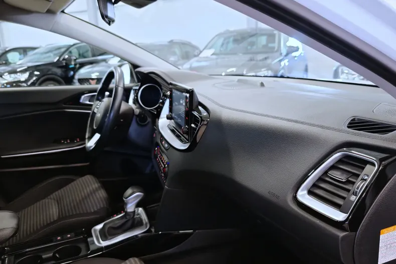 Kia XCeed din 2021 cu 56.499 km - oferta KIA212043 - foto 11