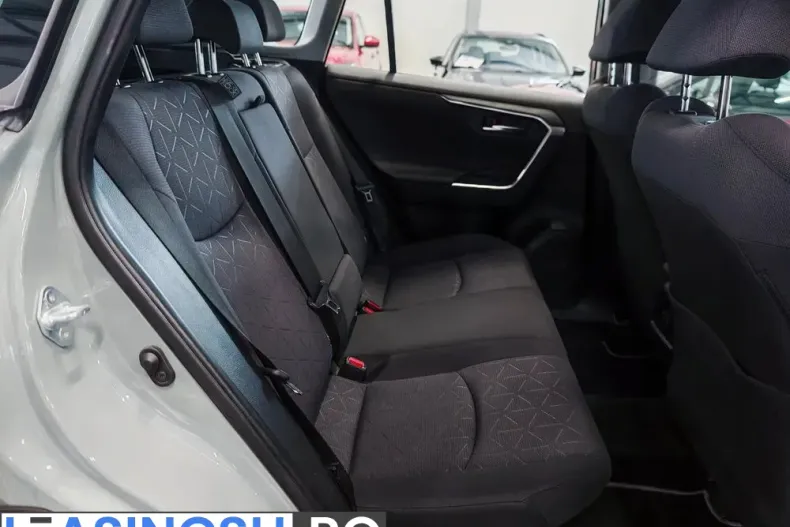 Toyota RAV4 din 2022 cu 96.873 km - oferta TOY212047 - foto 13