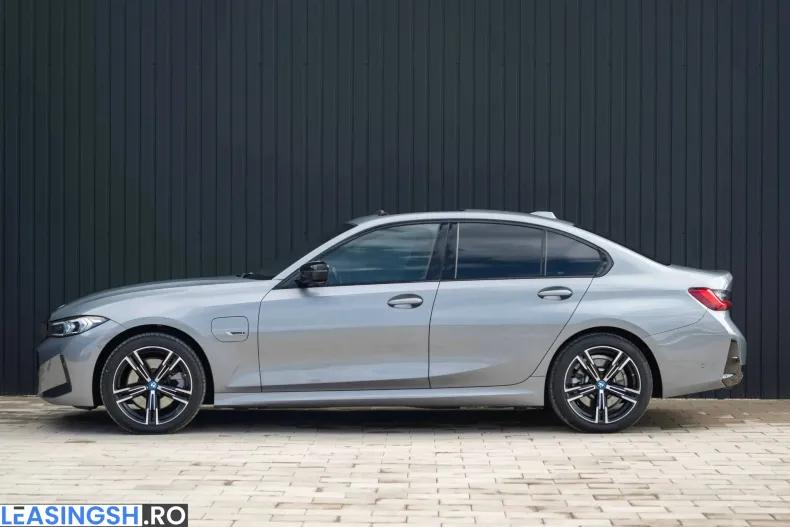 BMW 330e (Seria 3) din 2022 cu 178.507 km - oferta BMW212057 - foto 9