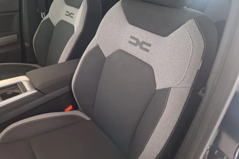 Dacia Bigster din 2025 cu 10.200 km - oferta DAC212081 - foto 29