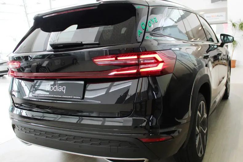 Skoda Kodiaq din 2025 cu 5 km - oferta SKO212085 - foto 5