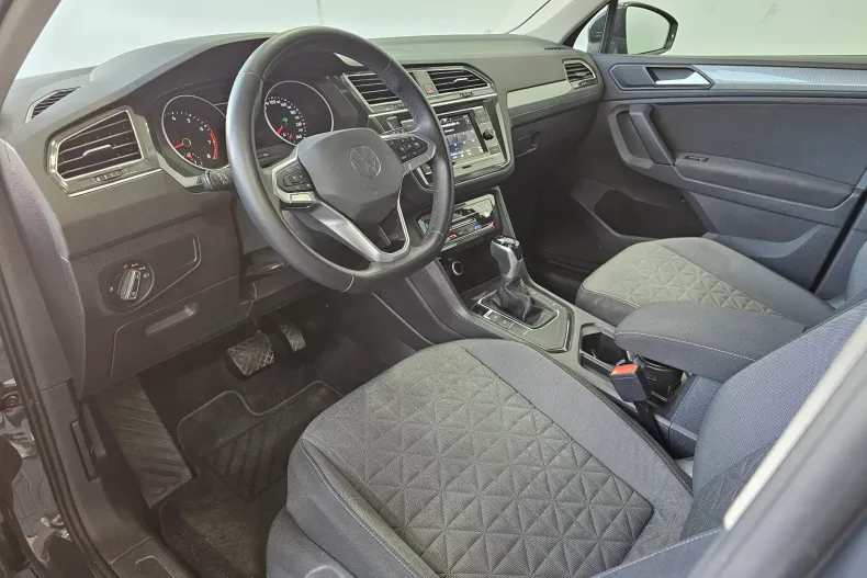 Volkswagen Tiguan din 2021 cu 32.316 km - oferta VOL212093 - foto 7