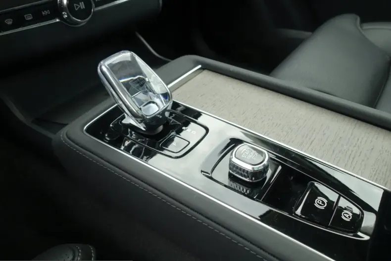 Volvo XC90 din 2025 cu 26.250 km - oferta VOL212100 - foto 16