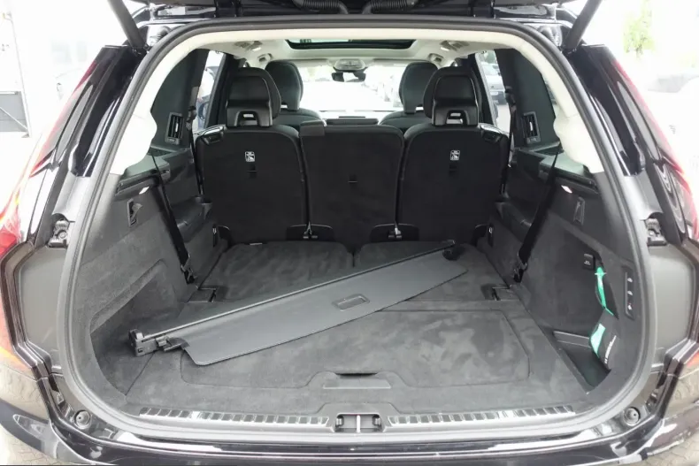 Volvo XC90 din 2025 cu 26.250 km - oferta VOL212100 - foto 29