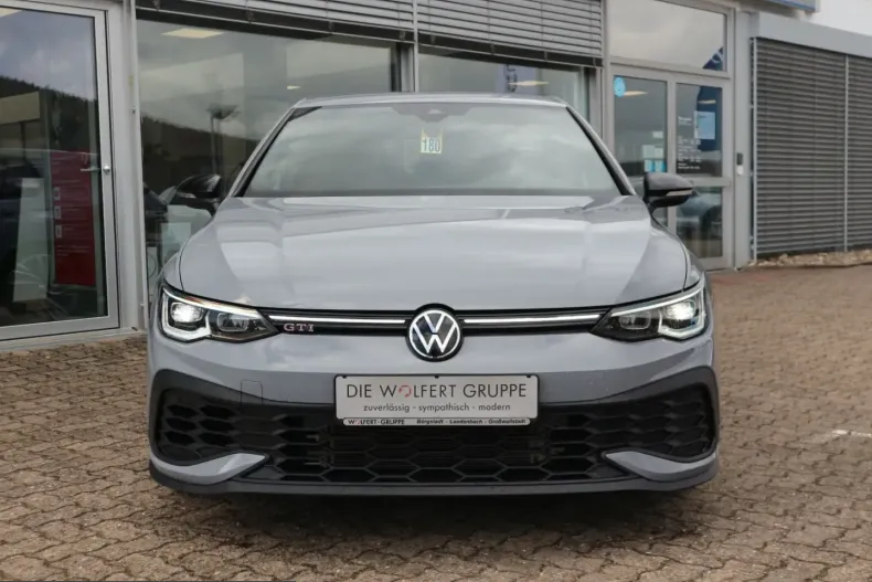Volkswagen Golf din 2023 cu 38.900 km - oferta VOL212101 - foto 2