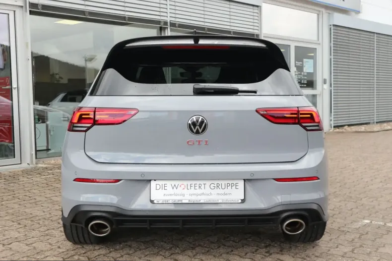 Volkswagen Golf din 2023 cu 38.900 km - oferta VOL212101 - foto 4